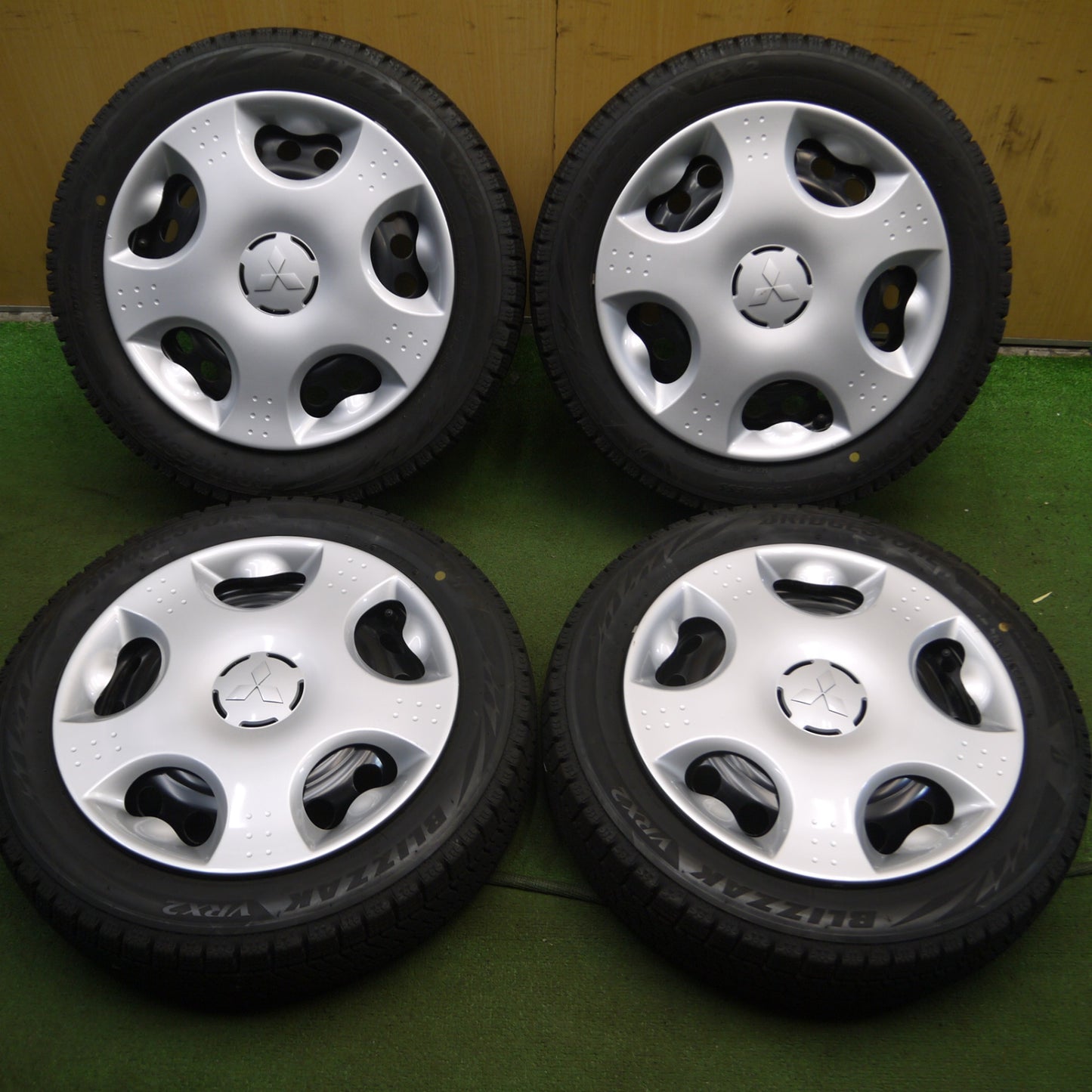 *送料無料* バリ溝！キレイ！9.5分★三菱 アイ ミーブ 純正 スチール 145/65R15 175/55R15 スタッドレス ブリヂストン ブリザック VRX2 PCD100/4H★4020202Hス