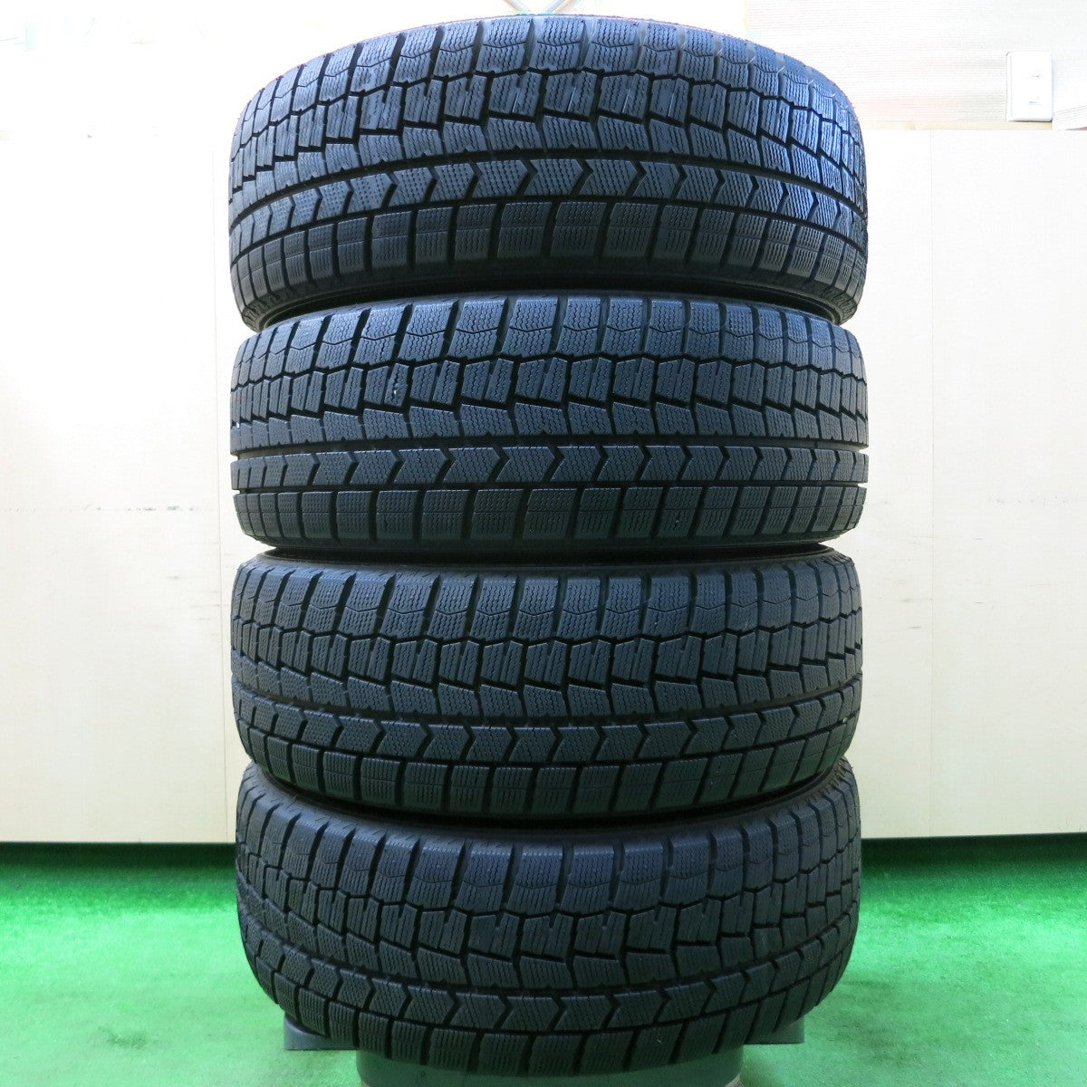 *送料無料* バリ溝！22年！9.5分以上★86 BRZ等 215/45R17 スタッドレス ダンロップ ウインターマックス WM02 G-SPEED PCD100/5H★4022610イス