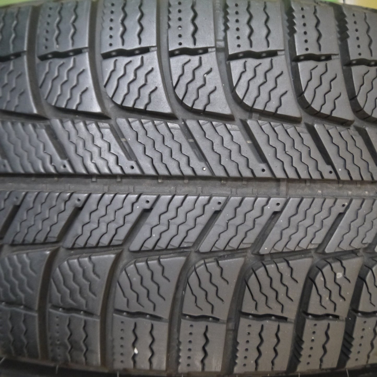 *送料無料* バリ溝！9分★プジョー 207 純正 195/55R16 スタッドレス ミシュラン X-ICE XI3 16インチ PCD108/4H★4020706Hス