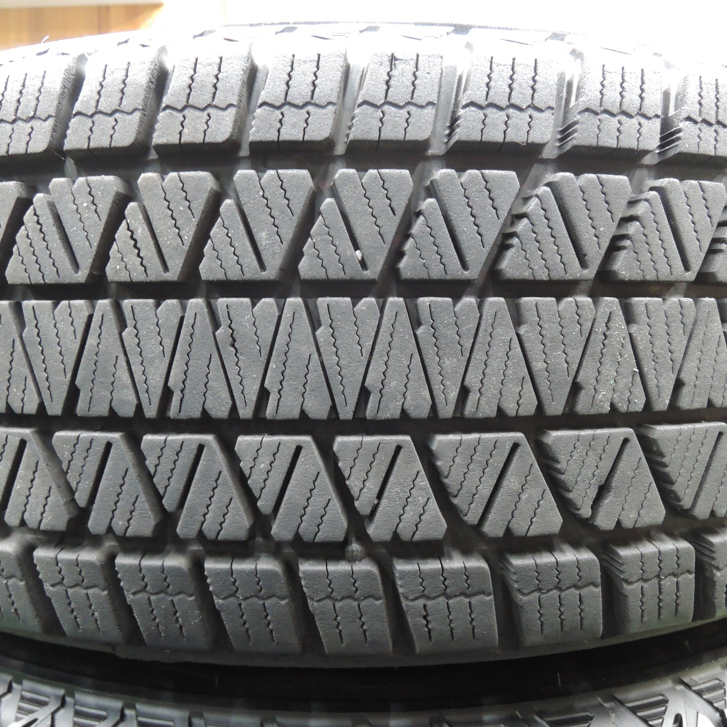 *送料無料* バリ溝！キレイ！9分★スタッドレス 225/65R17 ブリヂストン ブリザック DM-V3 TOPRUN トップラン 17インチ PCD114.3/5H★4022401NJス