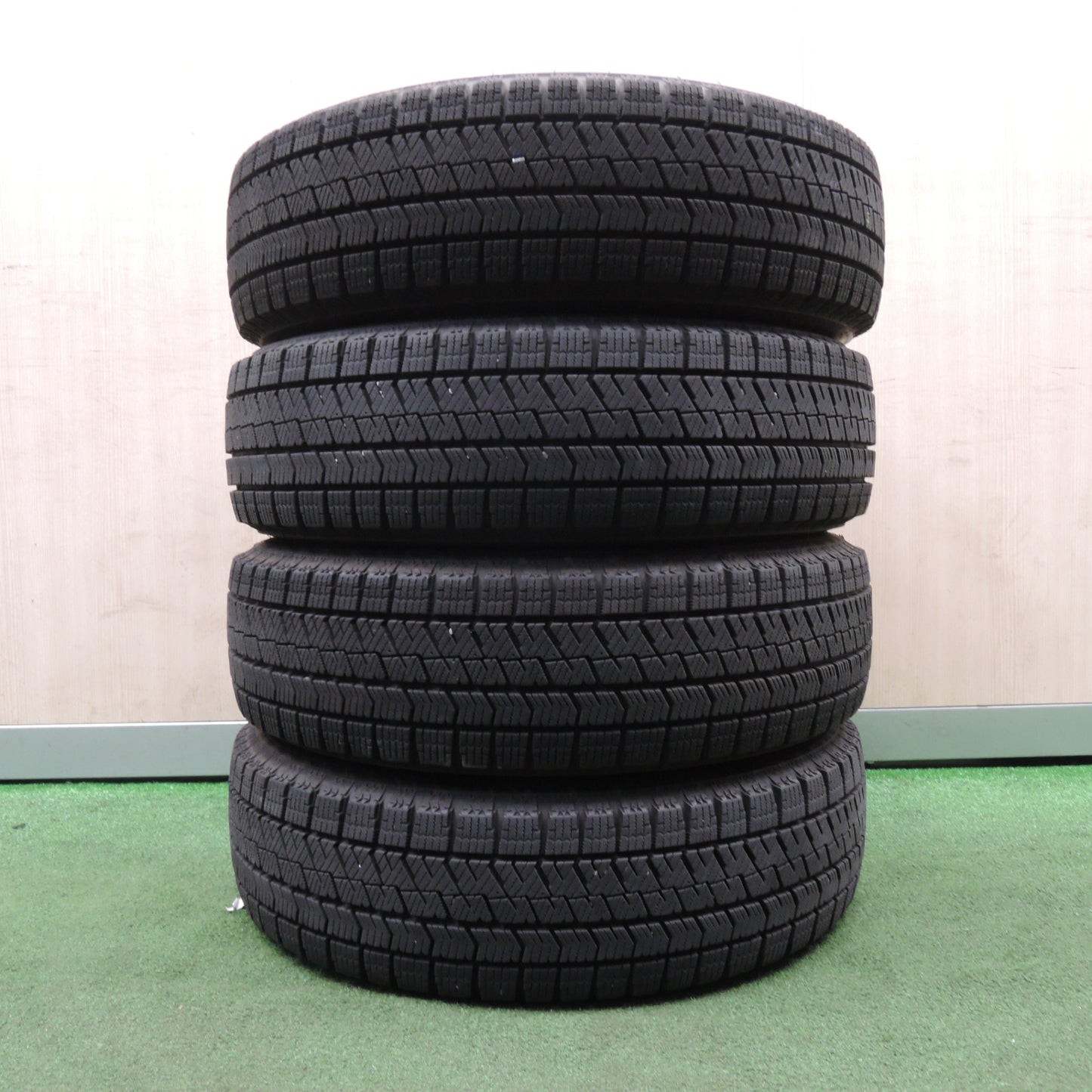 *送料無料* キレイ！21年★スタッドレス 155/65R14 ブリヂストン ブリザック VRX2 Fang ファング 14インチ PCD100/4H★4022908NJス