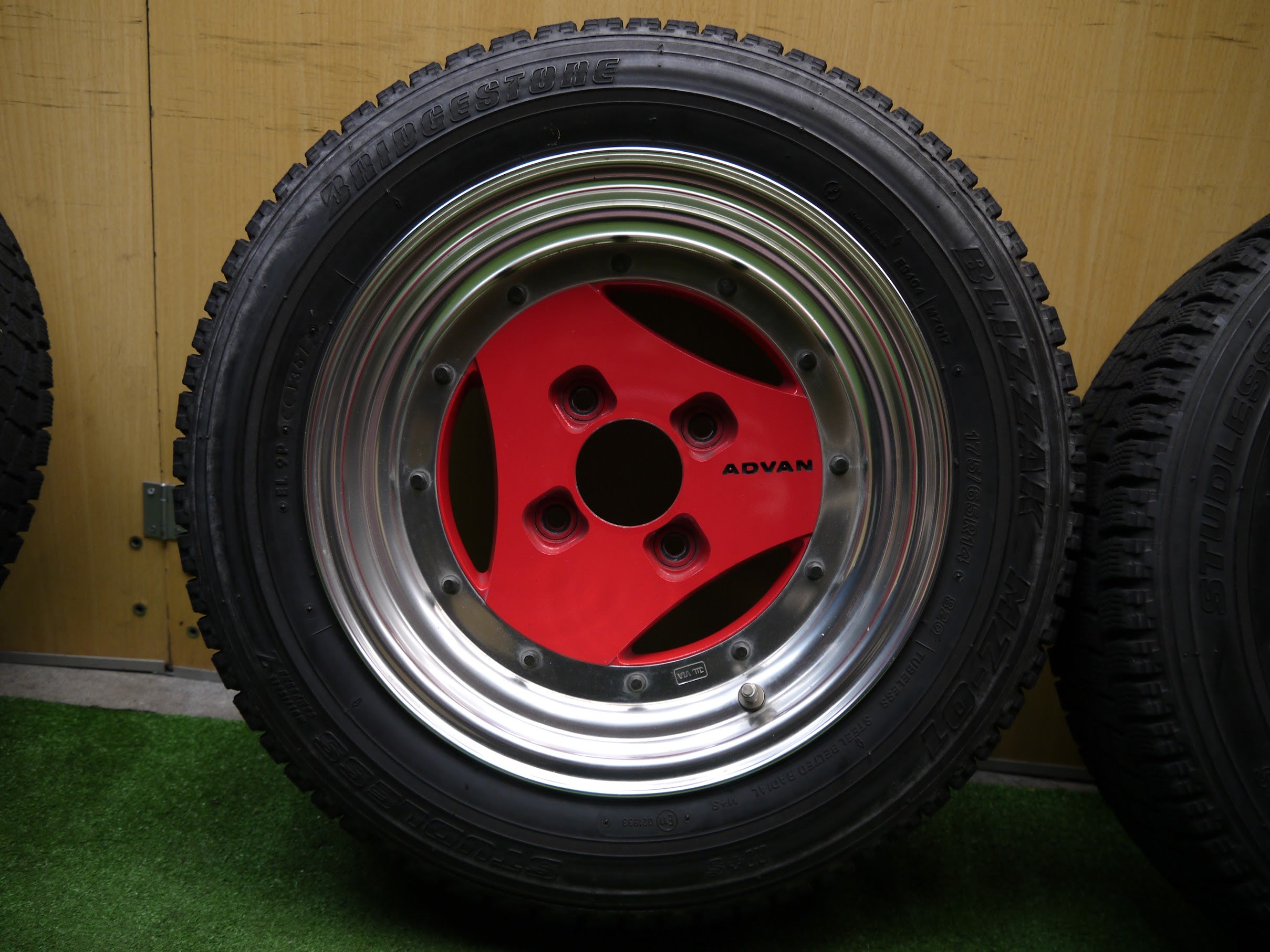 [送料無料]綺麗★ADVAN RACING A3A -14-1 175/65R14 スタッドレス YOKOHAMA アドバンレーシング ブリヂストン  ブリザックMZ-01 PCD114.3/4H★2020123ヤス