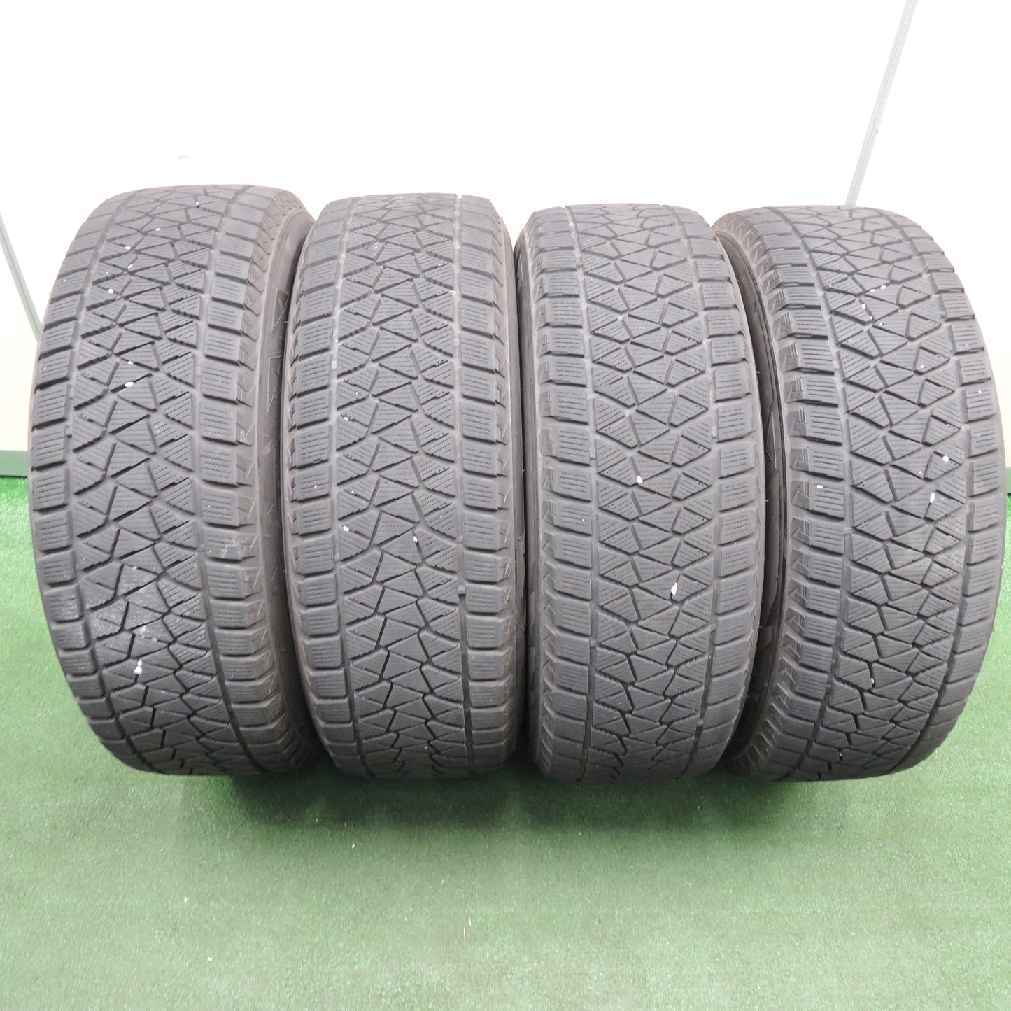 *送料無料*4本価格★スタッドレス 225/65R17 ブリヂストン ブリザック DM-V2 aGR AGGRESSION 17インチ PCD114.3/5H★4011406TNス