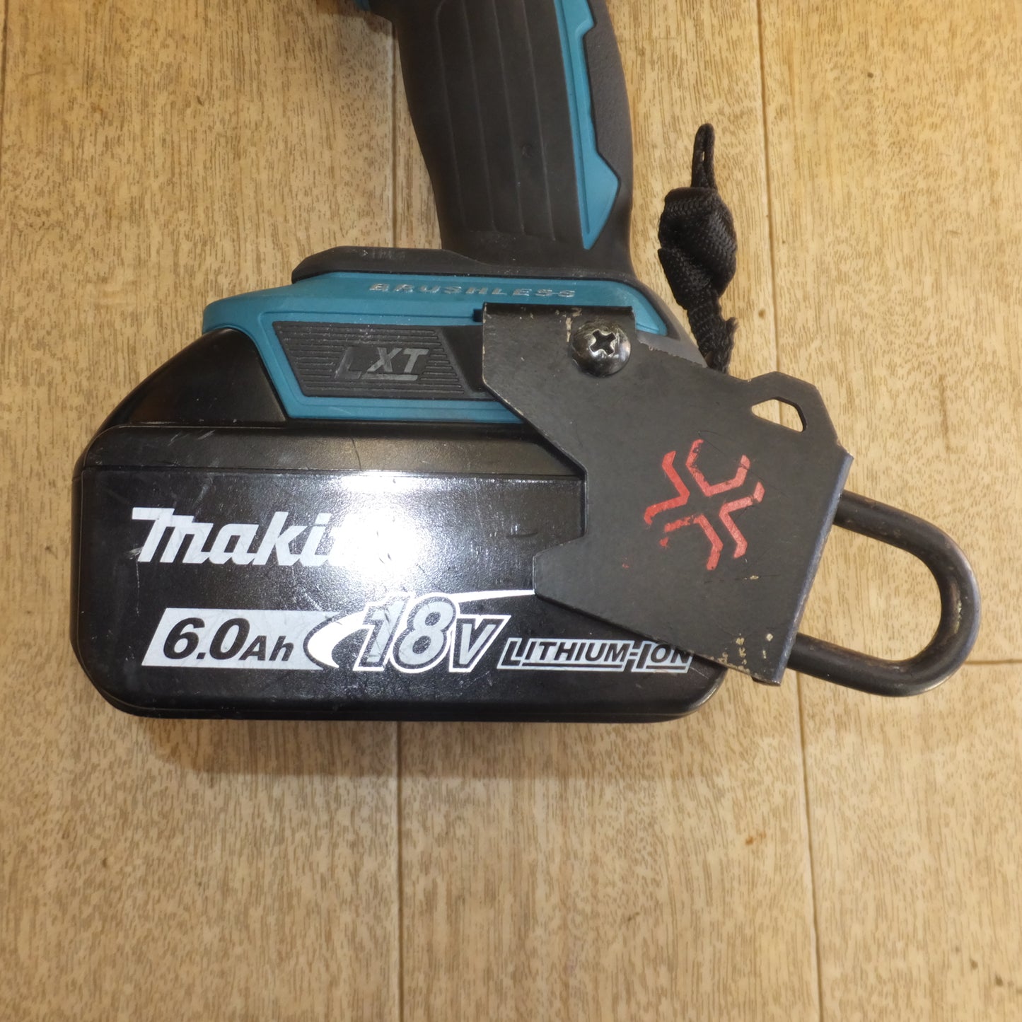 [送料無料]キレイ★マキタ makita 充電式インパクトドライバ TD172DRGX 18V 6.0Ah★