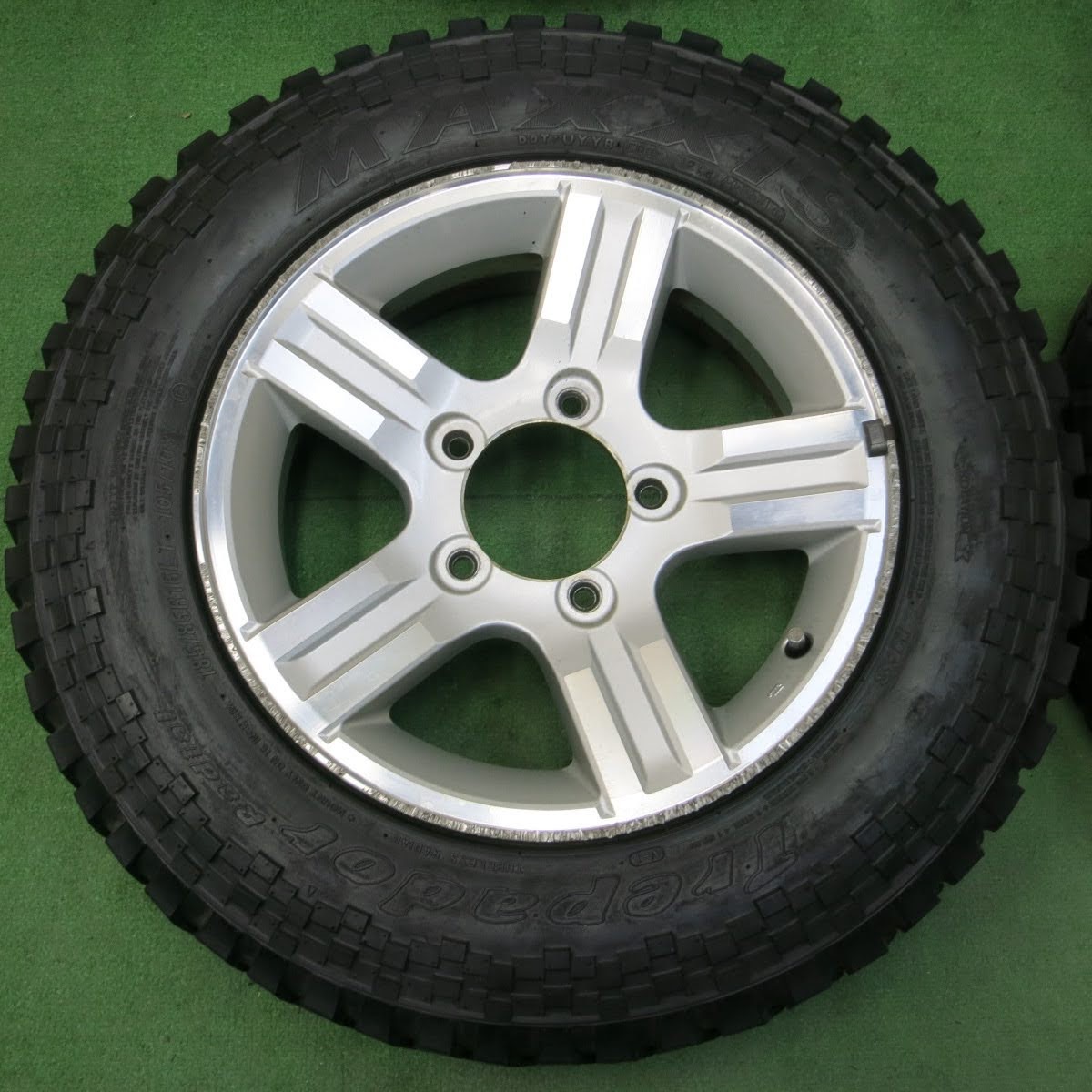 [送料無料]4本価格★スズキ JB23 ジムニー 純正 185/85R16 105/103L マキシス トレパドール ラジアル 16インチ PCD139.7/5H★3091204イノ