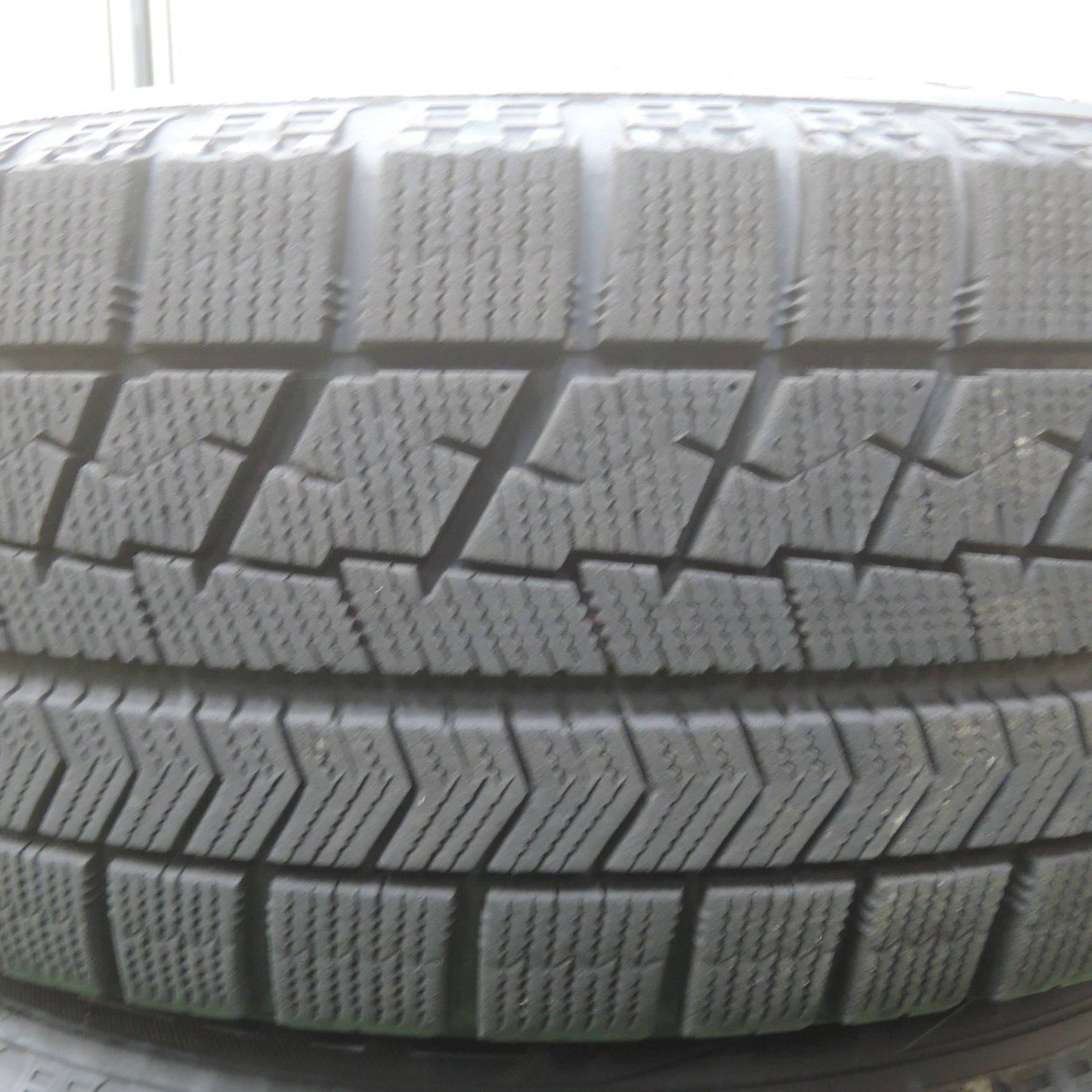 *送料無料* バリ溝！キレイ！8.5分★プリウス等 195/65R15 スタッドレス ブリヂストン ブリザック VRX Exceeder エクシーダー PCD100/5H★4020908SYス