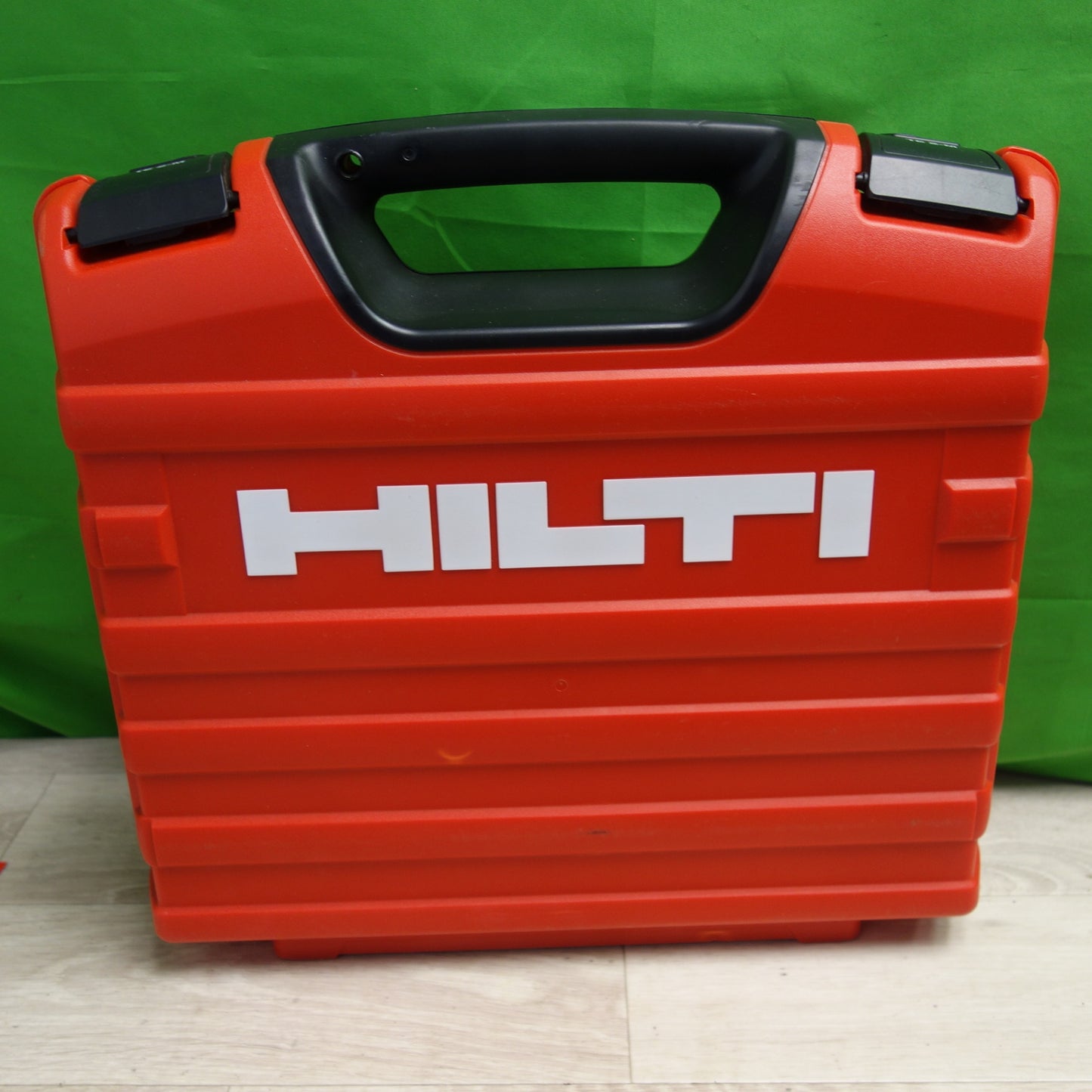 [送料無料] キレイ☆HILTI ヒルティ ロータリー ハンマー TE2-M 02 100V 50-60Hz ドリル 電動 工具 ハンマードリル DIY☆