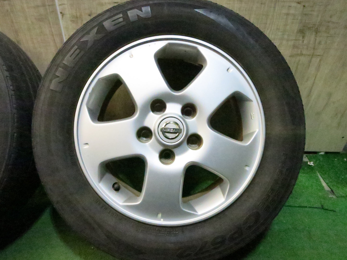 [送料無料]4本価格★日産 セレナ 純正 195/65R15 ネクセン CP672 15インチ PCD114.3/5H★3030802Hノ