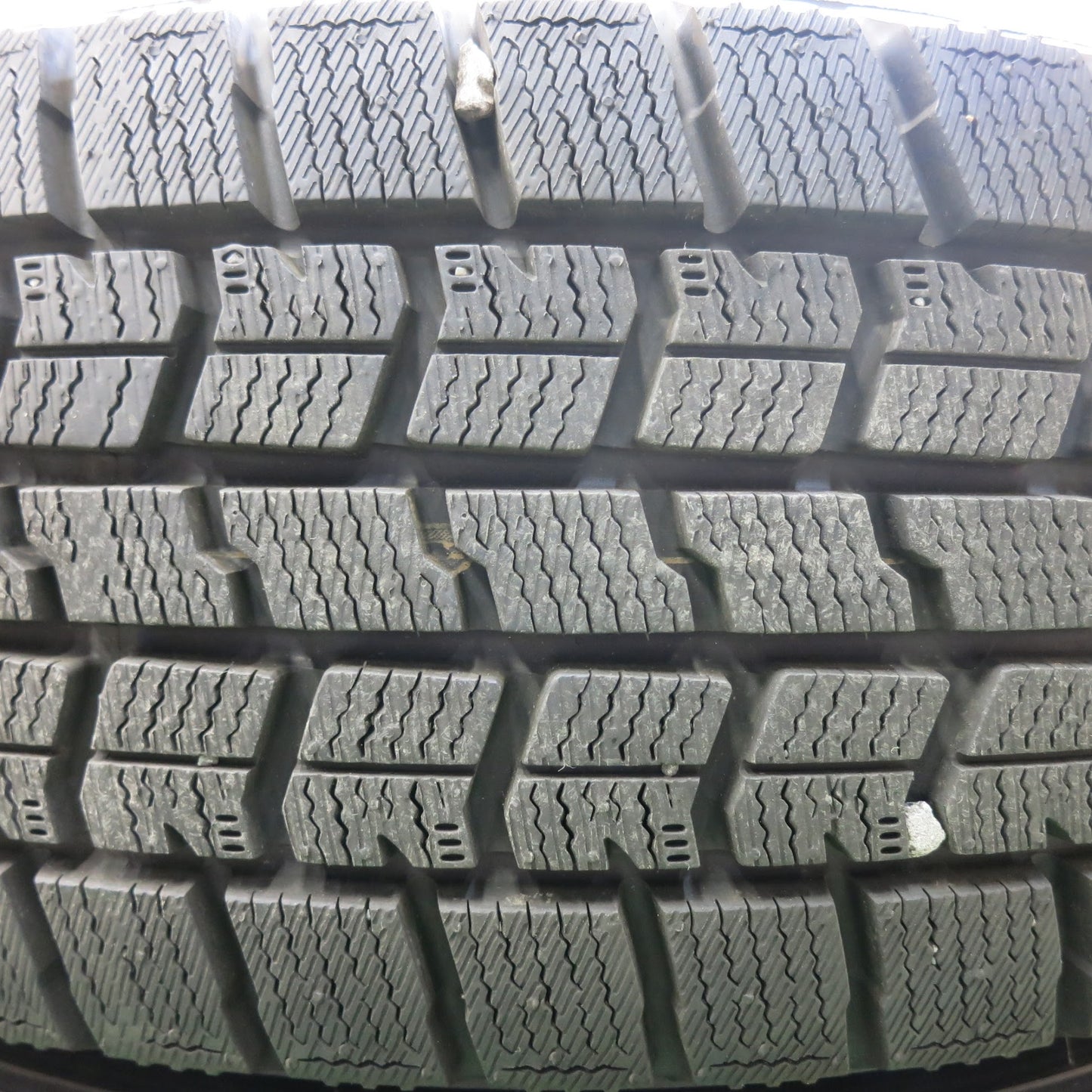 [送料無料]超バリ溝！20年！キレイ！ほぼ10分★スタッドレス 195/65R16 グッドイヤー アイスナビ7 ravrion RS01 16インチ ラブリオン PCD100/4H★3051302ヒス