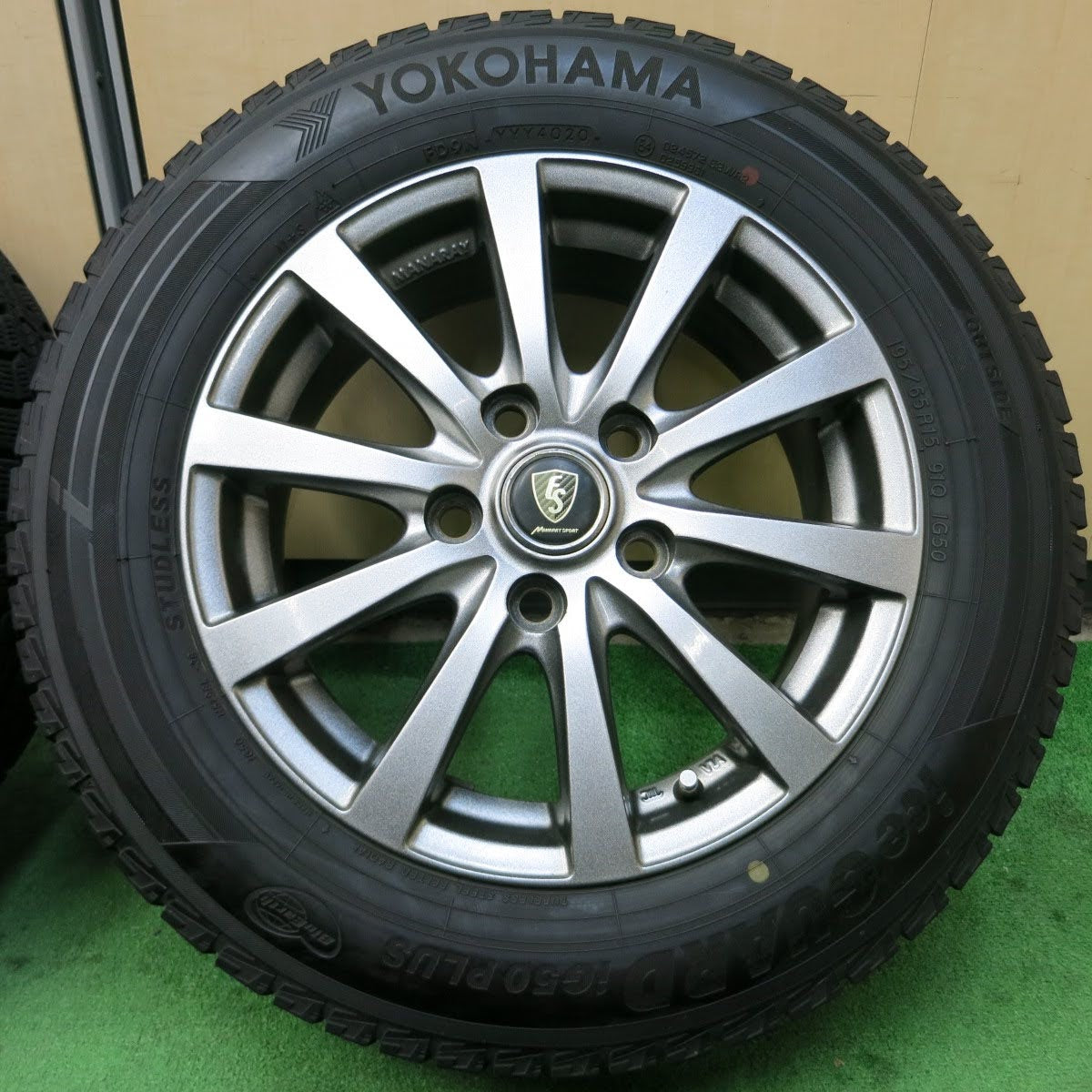 [送料無料]バリ溝！20年！キレイ！9.5分★スタッドレス 195/65R15 ヨコハマ アイスガード iG50 プラス MANARAY SPORT マナレイスポーツ PCD114.3/5H★3072004イス