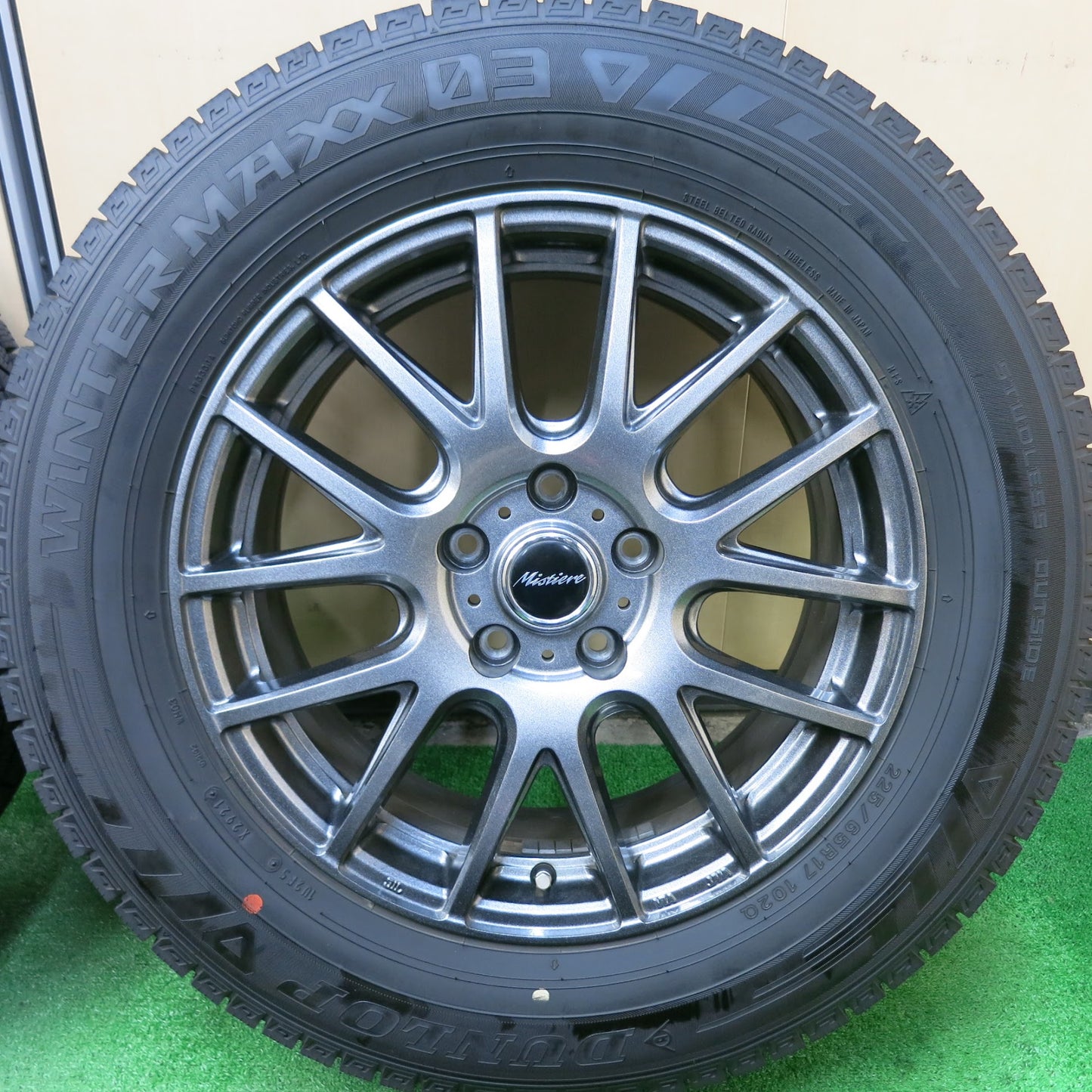 [送料無料]バリ溝！21年！キレイ！9.5分★スタッドレス 225/65R17 ダンロップ ウインターマックス03 Mistiere ミスティーレ 17インチ PCD114.3/5H★3041802ヒス