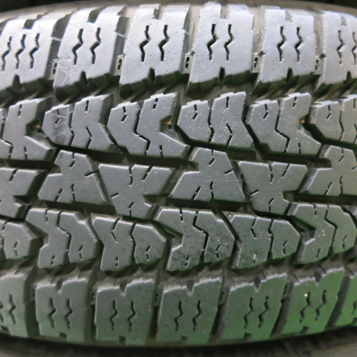 送料無料*バリ溝！21年！キレイ！9分☆XTREME-J XJ04 175/65R15