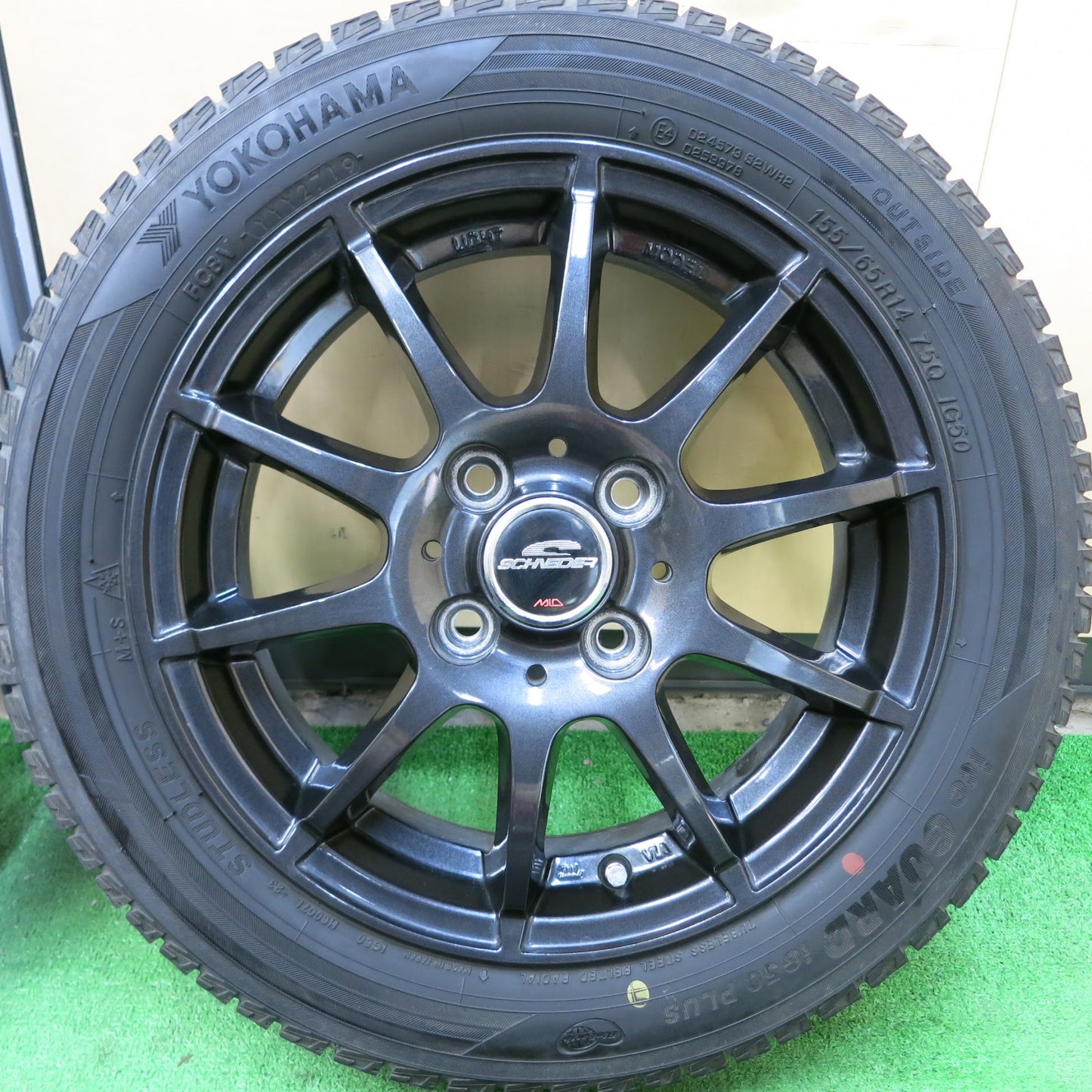 [送料無料]バリ溝！19年！9分★スタッドレス 155/65R14 ヨコハマ アイスガード iG50 プラス SCHNEIDER MiD シュナイダー 14インチ PCD100/4H★3072404ヒス