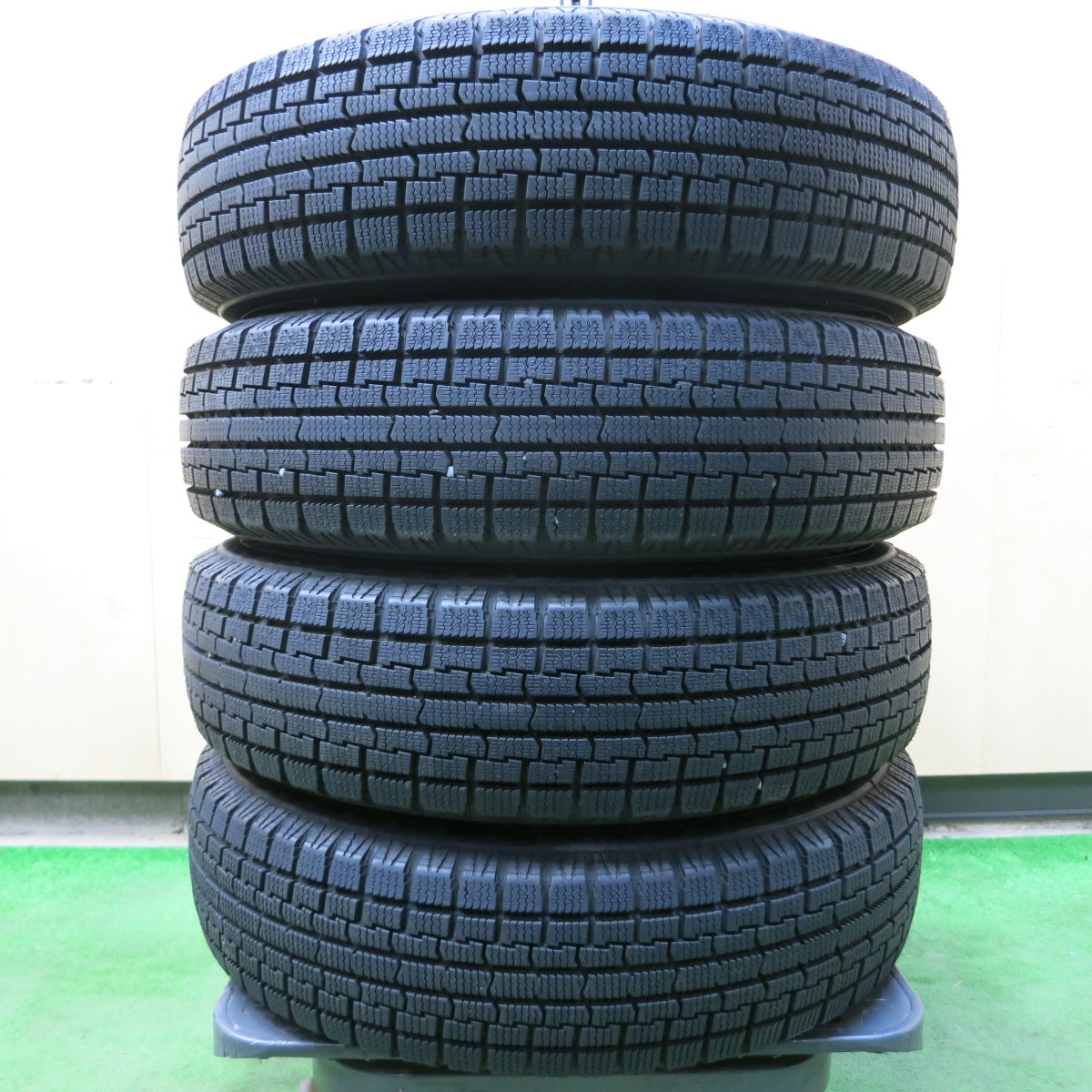 *送料無料*バリ溝！20年！キレイ！ほぼ10分★スタッドレス 145/80R13 ice FRONTAGE SPORT ABELIA 13インチ PCD100/4H アイスフロンテージ★3101505イス