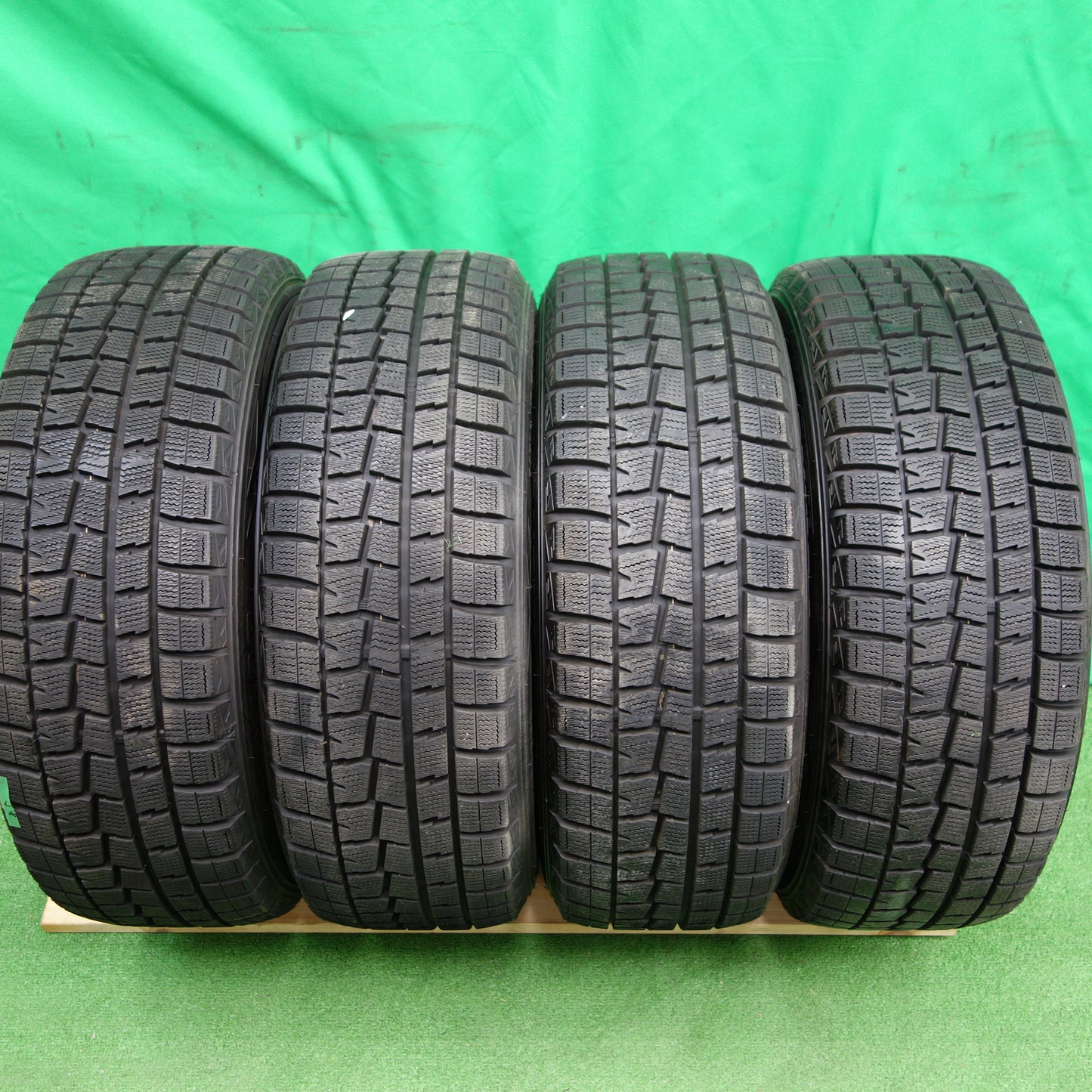 [送料無料]超バリ溝！9.5分以上★ワーゲン 等 205/55R16 スタッドレス ダンロップ ウインターマックス WM01 EUROTECH ユーロテック PCD112/5H★3100502TNス