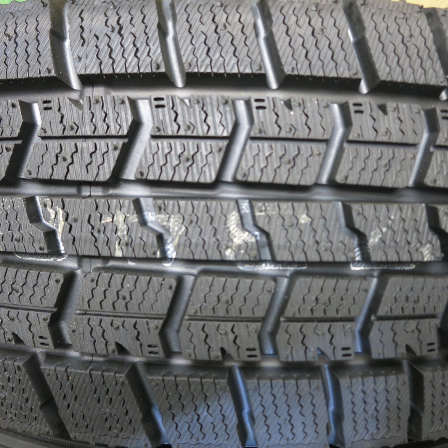 [送料無料]未使用！21年★スタッドレス 185/60R15 グッドイヤー アイスナビ7 ravrion RS01 ラブリオン 15インチ PCD100/4H★3052205Hス