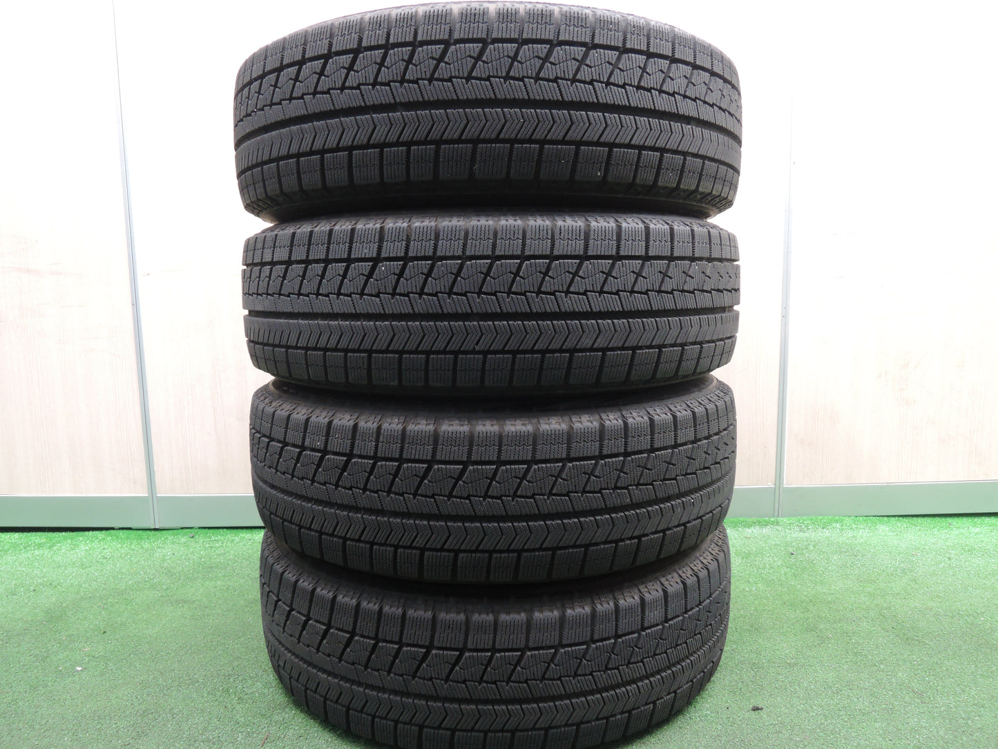 *送料無料*バリ溝！19年！8.5分★スタッドレス 175/65R15 ブリヂストン ブリザック VRX G-SPEED Gスピード 15インチ PCD100/4H★3111118HAス