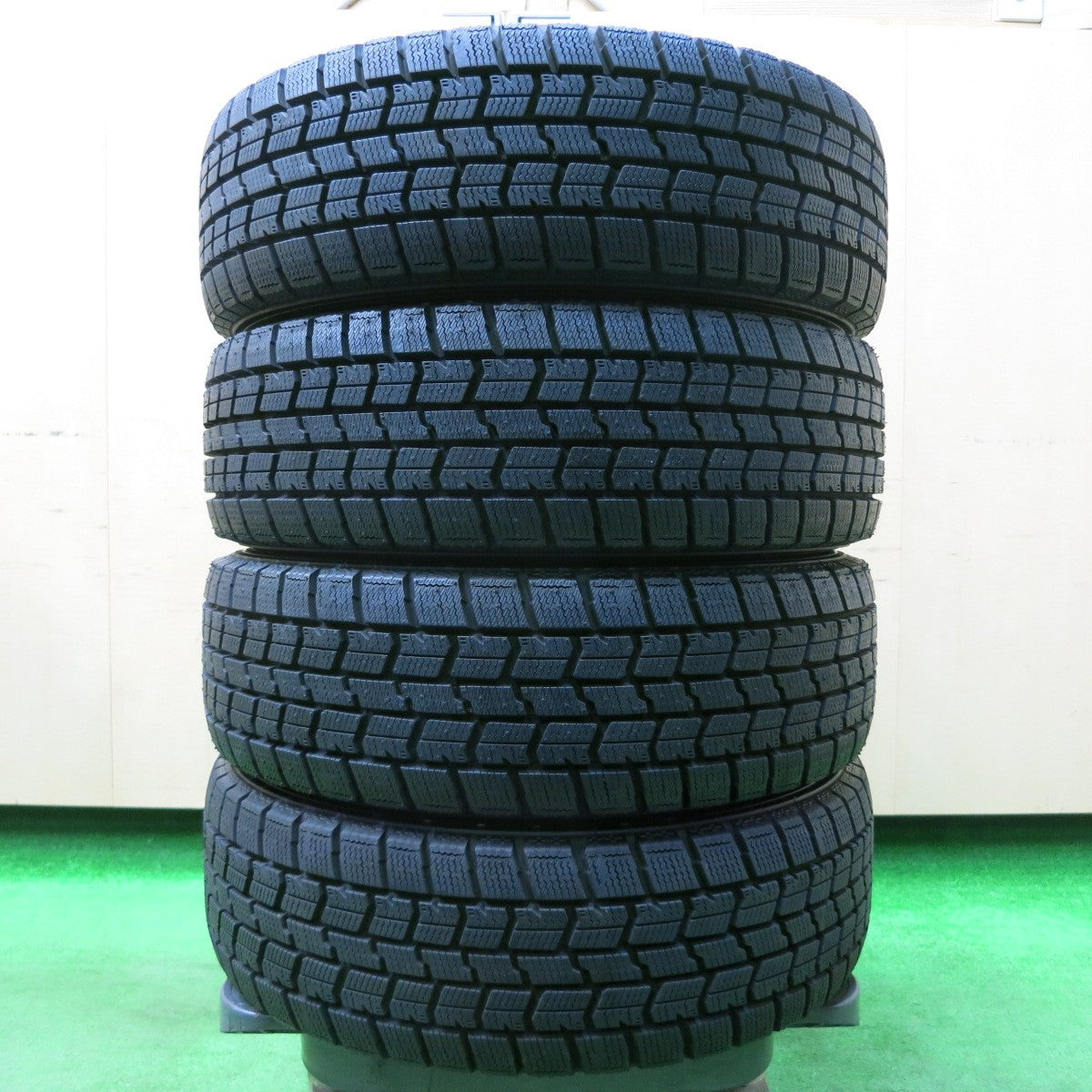 *送料無料* 超バリ溝！22年！キレイ！ほぼ10分★スタッドレス 165/55R14 グッドイヤー アイスナビ7 D.O.S. DOS 14インチ PCD100/4H★4020906イス