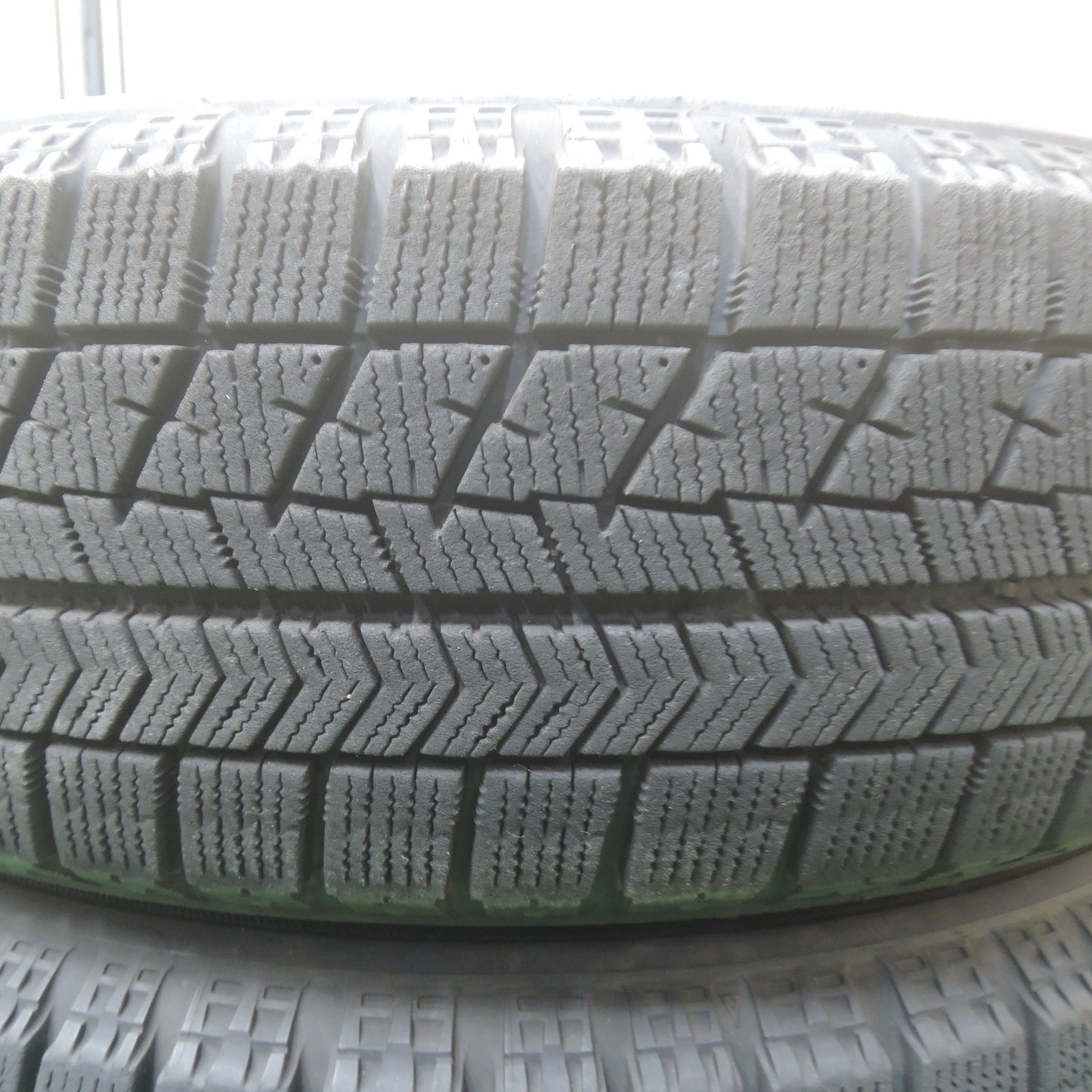 *送料無料*バリ溝！キレイ！8.5分★スタッドレス 165/60R15 ブリヂストン ブリザック VRX KORPER ケルパー 15インチ PCD100/4H★3120608SYス