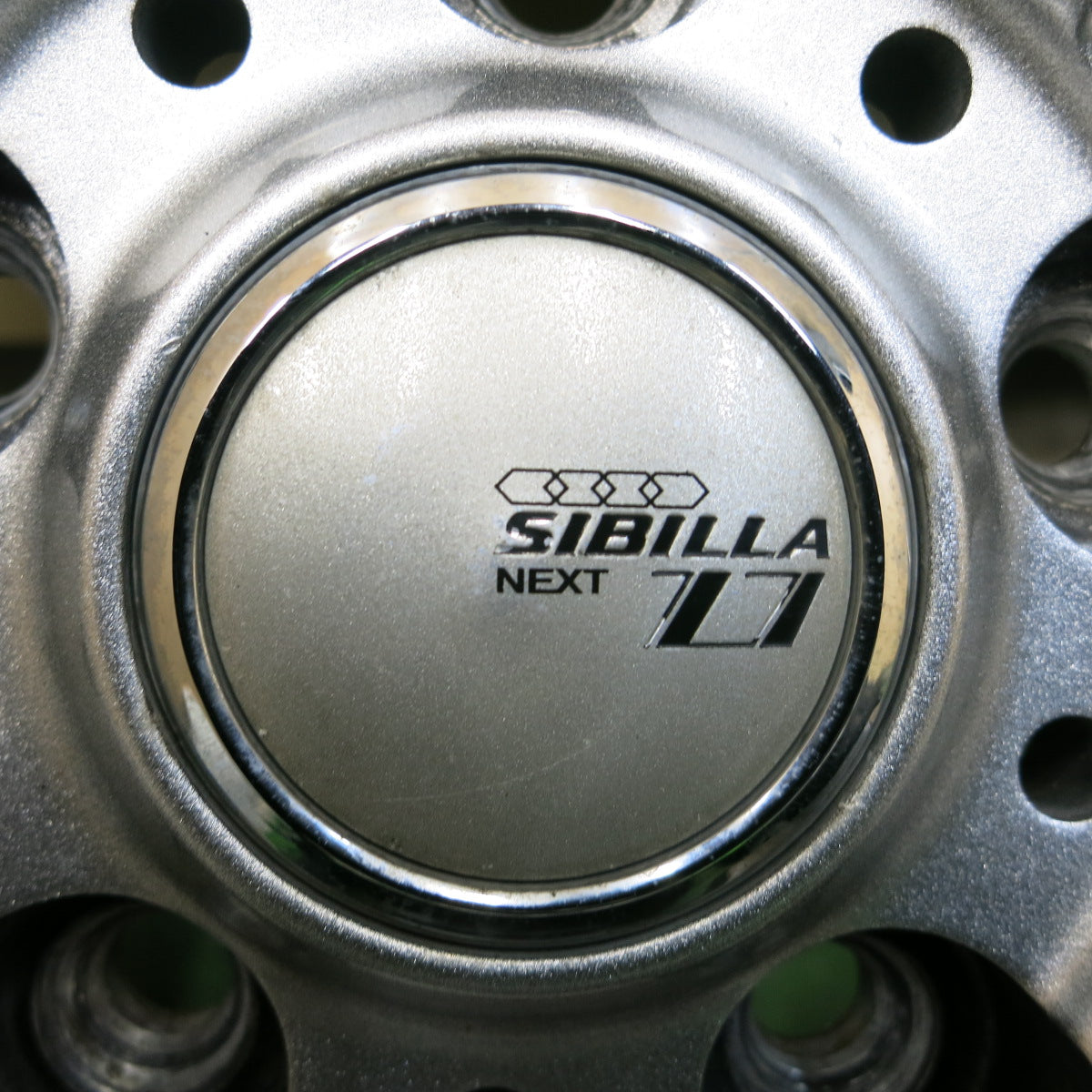 *送料無料*バリ溝！21年！キレイ！8.5分★スタッドレス 195/65R15 ピレリ アイスアシンメトリコ プラス SIBILLA NEXT Z7  シビラ 15インチ PCD114.3/5H★3102004イス