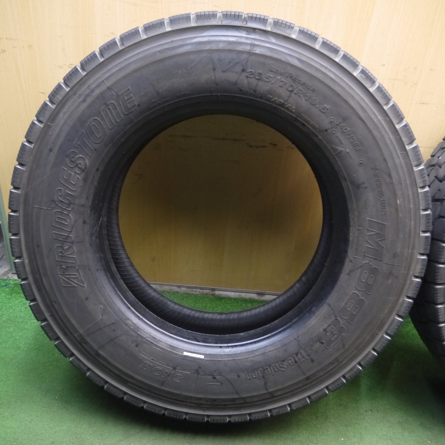 *送料無料*バリ溝！22年！9分★トラック タイヤ 265/70R19.5 140/138J ブリヂストン M888 ミックス オールシーズン 19.5インチ★4011004KKスタ