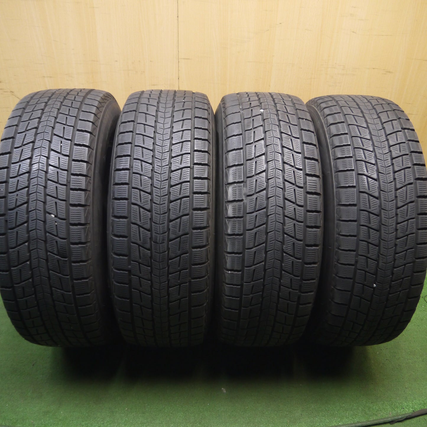 *送料無料*バリ溝！キレイ！9.5分★BahansTech WEDGE Stream 265/65R17 スタッドレス ダンロップ ウインターマックス SJ8 17インチ PCD139.7/6H★3121804Hス