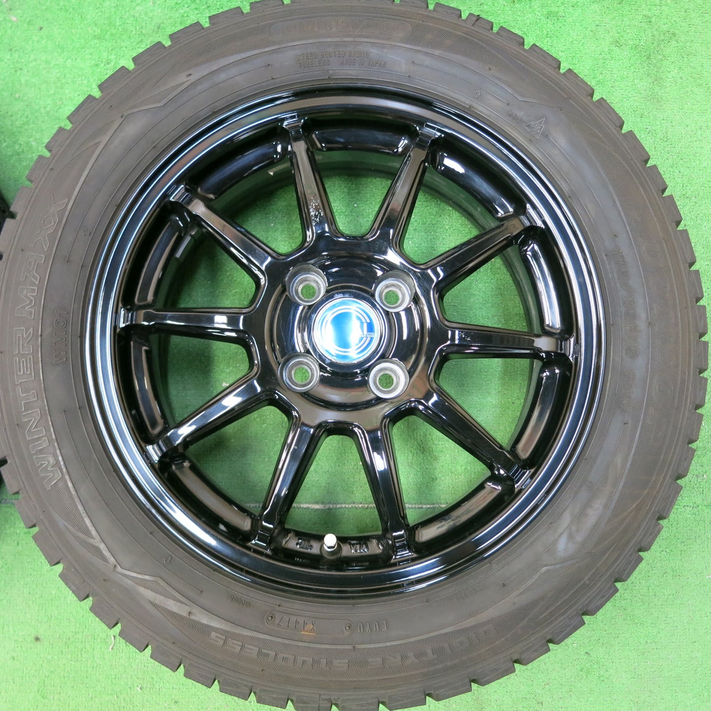 [送料無料]バリ溝！キレイ！9.5分★スタッドレス 175/65R15 ダンロップ ウインターマックス WM01 AL 社外 アルミ 15インチ PCD100/4H★3062704ヒス