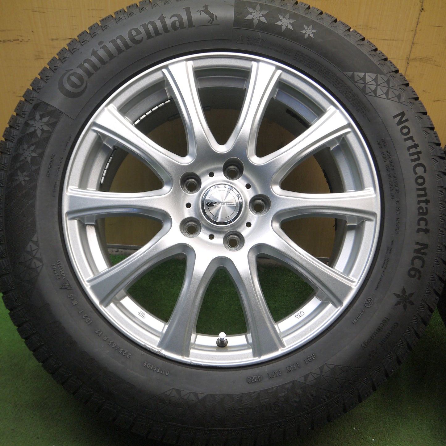 *送料無料*バリ溝！22年！キレイ！ほぼ10分★スタッドレス 225/65R17 コンチネンタル コンチバイキング コンタクト6 LAUFBAHN 17インチ PCD114.3/5H★3111303Hス