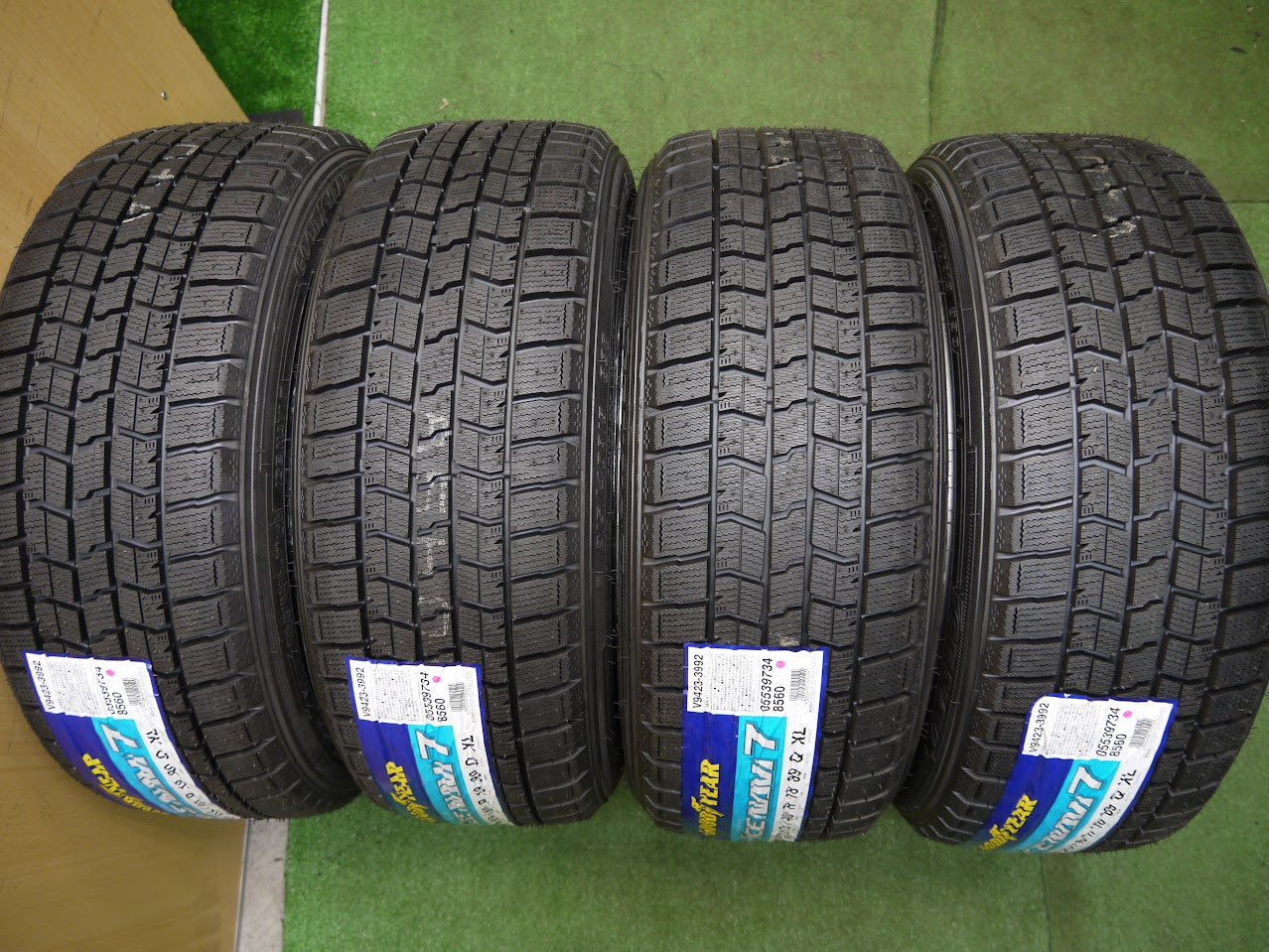 [送料無料]タイヤ未使用！21年★スタッドレス 215/40R18 RAYS VR G25 鍛造 グッドイヤー アイスナビ7 レイズ 18インチ PCD100/5H★