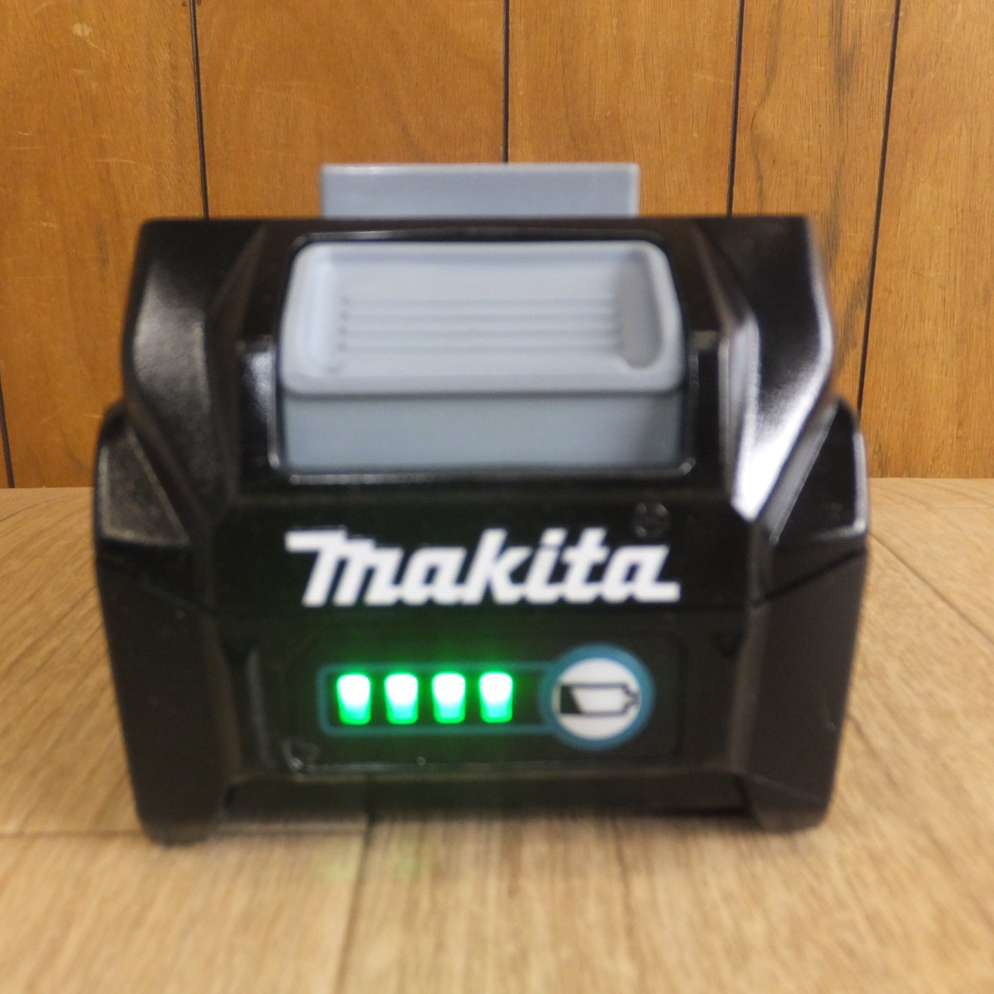 [送料無料] 美品★マキタ makita Li-ion バッテリ BL4025　DC36V 2.5Ah　DC40V(max) 90Wh★