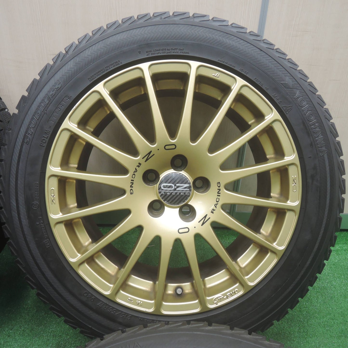 [送料無料]4本価格★スタッドレス OZ RACING GT-EVO 215/55R17 ヨコハマ アイスガード iG30 OZ レーシング 17インチ PCD100/5H★3102407SYス